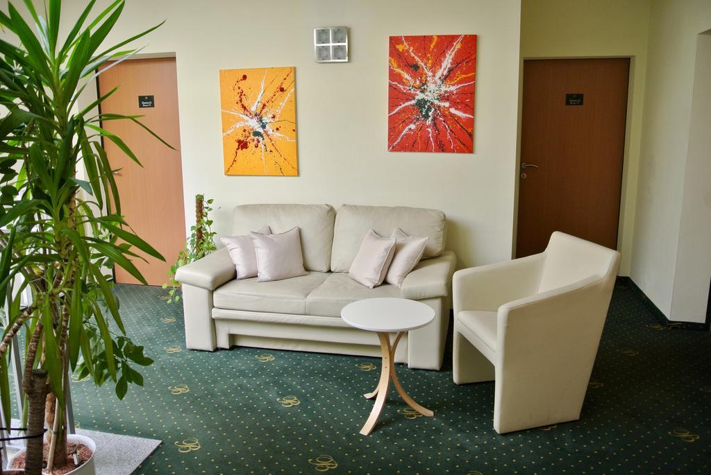 Goesser Bachgasslhof -- Bed And Breakfast -- Apartments Leoben  Buitenkant foto